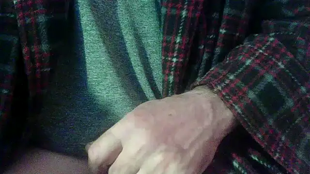 Snapshot of OralDesires2 chatting on February 16, 4:42 am OralDesires2 online show from February 16, 4:42 am