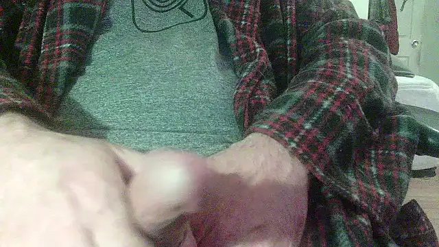 Snapshot of OralDesires2 chatting on February 16, 10:43 am OralDesires2 online show from February 16, 10:43 am