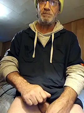 Snapshot of OralDesires2 chatting on December 19, 9:00 pm OralDesires2 online show from December 19, 9:00 pm