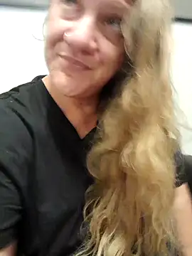 BubblegumCj online show from April 29, 5:55 am