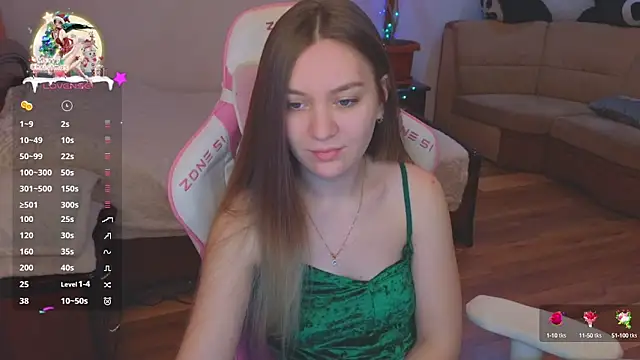 Snapshot of CyrilaPuff chatting on December 28, 3:37 am CyrilaPuff online show from December 28, 3:37 am