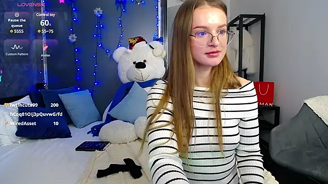 KateJonson online show from December 22, 11:44 am