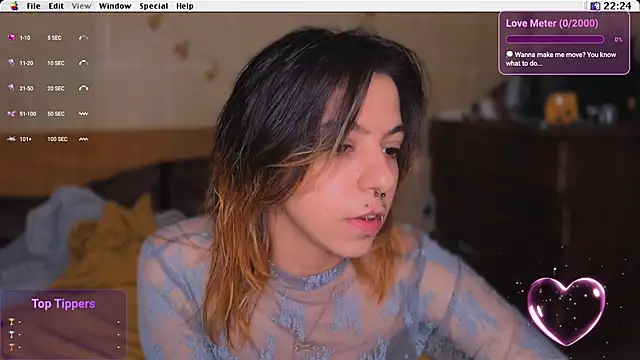 Snapshot of Kryptosworld chatting on November 20, 9:25 pm Kryptosworld online show from November 20, 9:25 pm