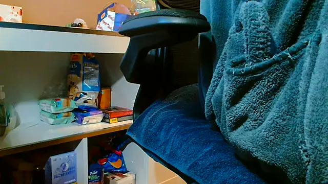 suedel65 online show from March 8, 5:28 am