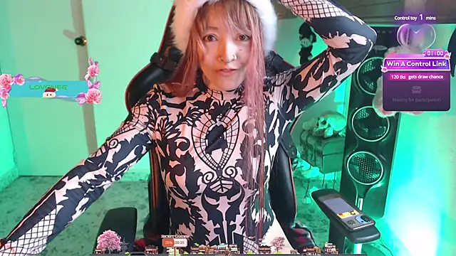 Snapshot of pink-2022 chatting on December 24, 2:12 pm pink-2022 online show from December 24, 2:12 pm