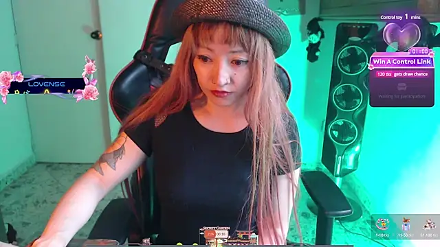 Snapshot of pink-2022 chatting on January 3, 3:12 pm pink-2022 online show from January 3, 3:12 pm