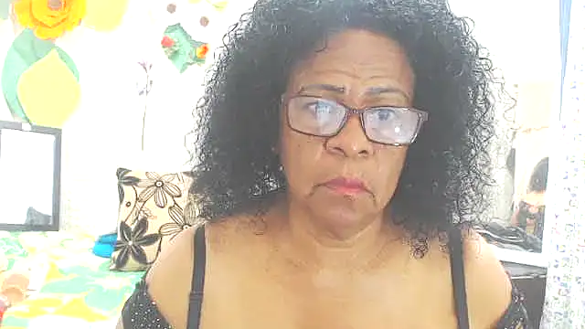 Snapshot of Yayis-hot-sexyw chatting on November 9, 5:50 am Yayis-hot-sexyw online show from November 9, 5:50 am