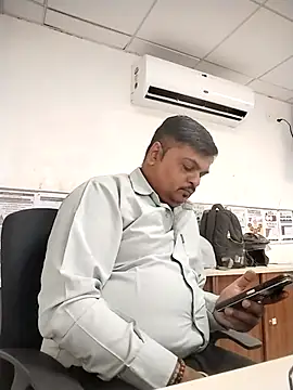 Desi Londa 143 online show from September 26, 5:00 am