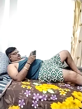 Desi Londa 143 online show from December 3, 5:00 pm