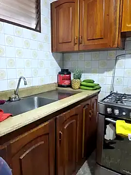 Snapshot of S_Mia chatting on February 5, 4:03 pm S Mia online show from February 5, 4:03 pm