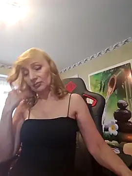 Snapshot of HotLana69 chatting on March 18, 3:53 pm HotLana69 online show from March 18, 3:53 pm
