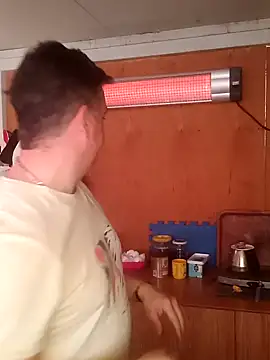 Snapshot of asil1710 chatting on January 9, 8:03 am asil1710 online show from January 9, 8:03 am