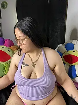 MsConejitaa online show from April 8, 3:12 pm