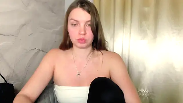 Snapshot of RubySkot chatting on March 3, 9:37 pm RubySkot online show from March 3, 9:37 pm