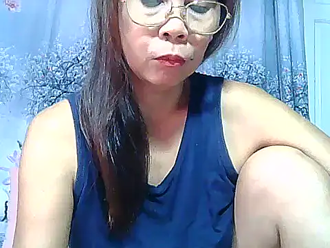 urwife tobe online show from February 16, 9:55 pm