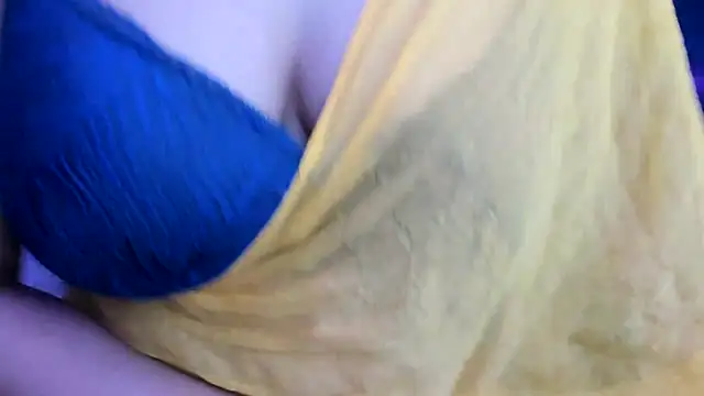 Snapshot of South_indian_tickly chatting on February 15, 9:04 pm South indian tickly online show from February 15, 9:04 pm