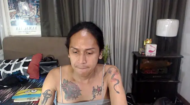 Snapshot of TSnaughtyBIGCOCK chatting on February 17, 12:21 am TSnaughtyBIGCOCK online show from February 17, 12:21 am