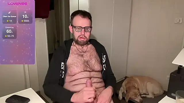 Snapshot of FABIOGLASSES chatting on February 23, 11:47 pm FABIOGLASSES online show from February 23, 11:47 pm