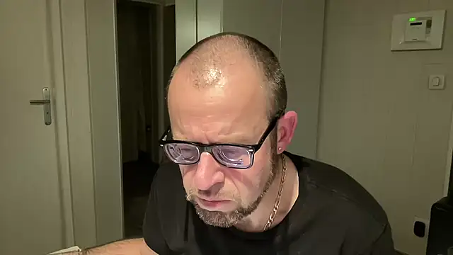 FABIOGLASSES online show from January 15, 10:24 pm