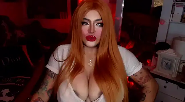 Snapshot of TiffanyWolf chatting on December 9, 9:58 pm TiffanyWolf online show from December 9, 9:58 pm