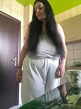 Snapshot of Mary_Hot_ chatting on February 27, 8:58 am Mary Hot online show from February 27, 8:58 am