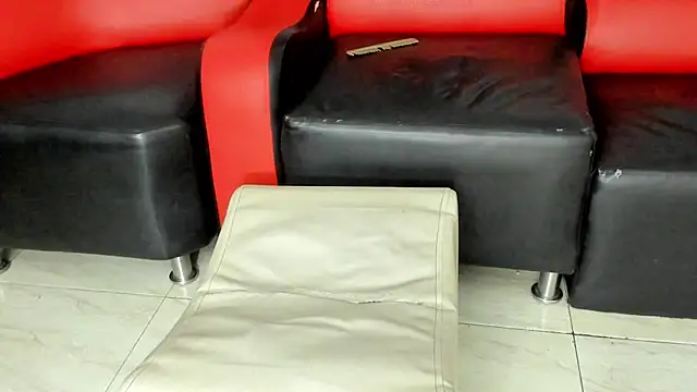 fuckand lick online show from February 27, 11:15 pm