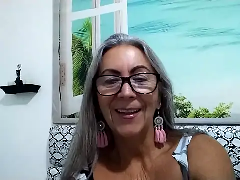 Snapshot of EvaRobinson chatting on July 21, 3:31 am EvaRobinson online show from July 21, 3:31 am