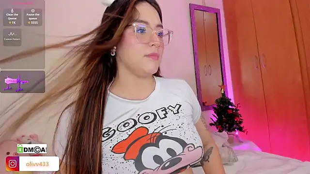 Snapshot of olivia__s chatting on December 20, 3:03 am olivia s online show from December 20, 3:03 am