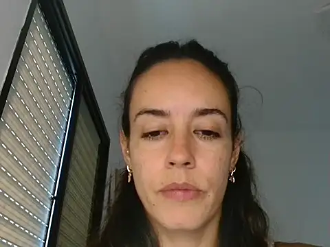 melaniepatterson online show from April 23, 11:42 am