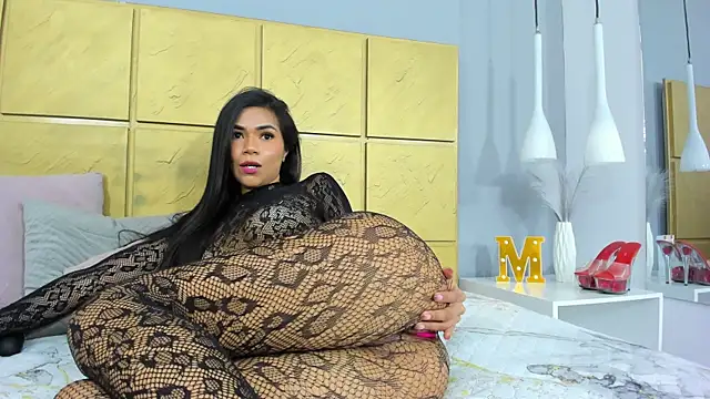 Snapshot of MauraGray chatting on January 23, 11:36 pm MauraGray online show from January 23, 11:36 pm