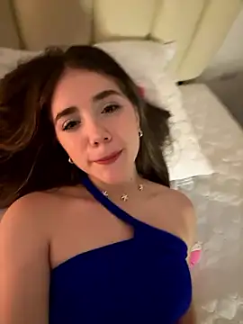 Snapshot of ShelbyHagen chatting on December 2, 12:30 am ShelbyHagen online show from December 2, 12:30 am