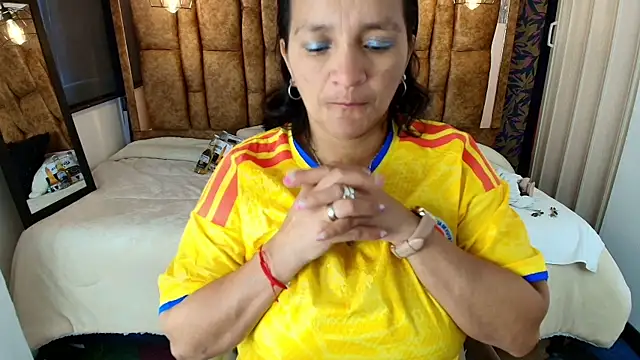 MarilynMiilf  online show from July 7, 7:18 pm