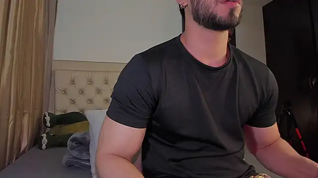 Snapshot of Josseph1_ chatting on March 17, 11:32 pm Josseph1 online show from March 17, 11:32 pm