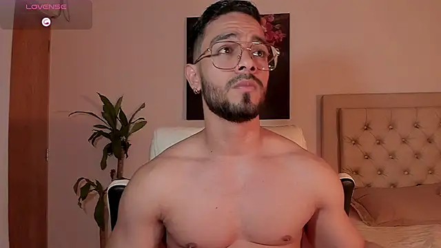 Snapshot of Josseph1_ chatting on September 29, 12:05 am Josseph1 online show from September 29, 12:05 am