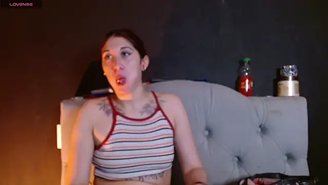 Red-moon1 online show from February 26, 4:55 am