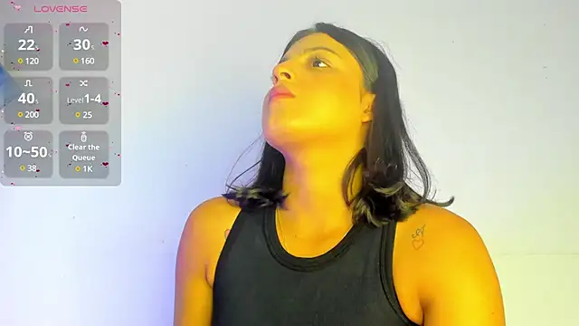 Snapshot of Megan_browns1 chatting on January 27, 12:58 pm Megan browns1 online show from January 27, 12:58 pm