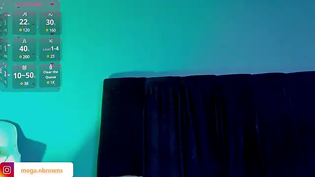 Snapshot of Megan_browns1 chatting on March 5, 12:55 pm Megan browns1 online show from March 5, 12:55 pm