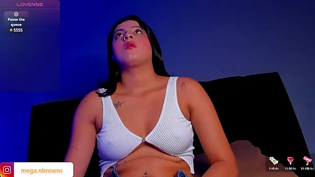 Snapshot of Megan_browns1 chatting on March 14, 1:02 pm Megan browns1 online show from March 14, 1:02 pm