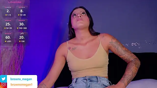 Snapshot of Megan_browns1 chatting on September 13, 1:11 pm Megan browns1 online show from September 13, 1:11 pm