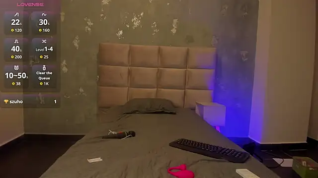 Snapshot of Megan_browns1 chatting on November 3, 1:12 pm Megan browns1 online show from November 3, 1:12 pm