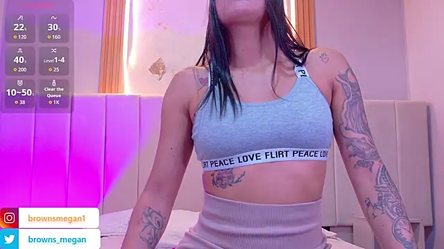 Snapshot of Megan_browns1 chatting on December 3, 1:09 pm Megan browns1 online show from December 3, 1:09 pm