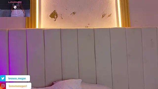 Megan browns1 online show from April 1, 1:41 pm