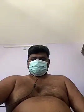 Snapshot of godmail100 chatting on January 22, 8:51 am godmail100 online show from January 22, 8:51 am