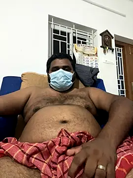 Snapshot of godmail100 chatting on October 3, 5:21 pm godmail100 online show from October 3, 5:21 pm