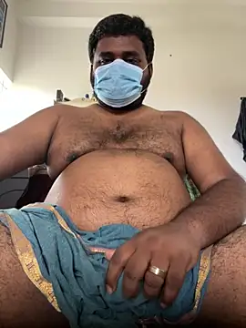 Snapshot of godmail100 chatting on October 22, 5:30 am godmail100 online show from October 22, 5:30 am