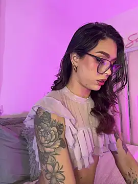 Samantha Bernardo online show from March 13, 3:35 am