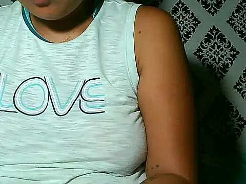 sweet smile4u online show from January 8, 9:06 pm