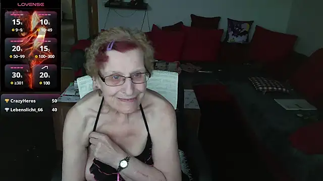 HeisseomaOriginal online show from February 24, 2:37 pm