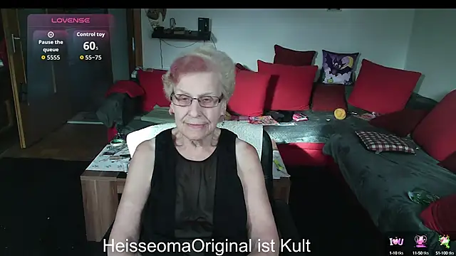 HeisseomaOriginal online show from September 11, 7:19 am