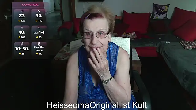 HeisseomaOriginal online show from April 3, 7:06 am